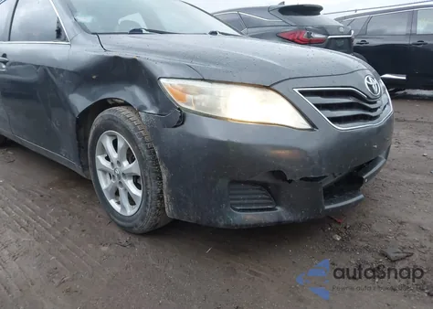 2011 Toyota Camry Le z USA, uszkodzony, nr VIN 4T1BF3EK8BU654108